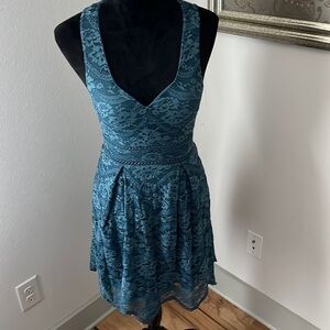 Francesca’s teal lace sweetheart cleavage sleeveless pleated‎ A line mini dress
